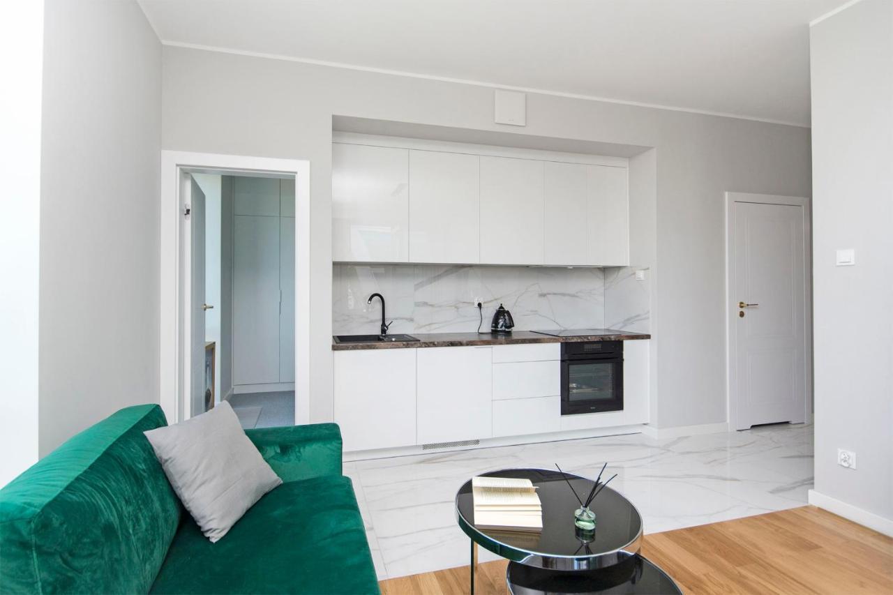 גדינייה Yacht Park Rentyear Apartments מראה חיצוני תמונה